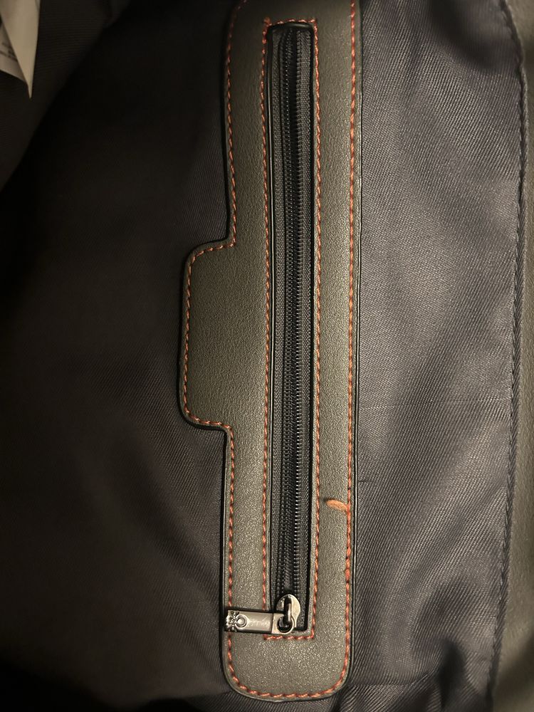 Benetton mochila cor laranja