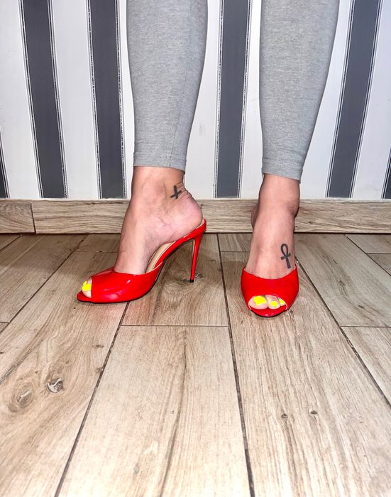 214/ OD RĘKI 46 Nowe klapki szpilki czerwone obcasy 13 cm 35-50EU