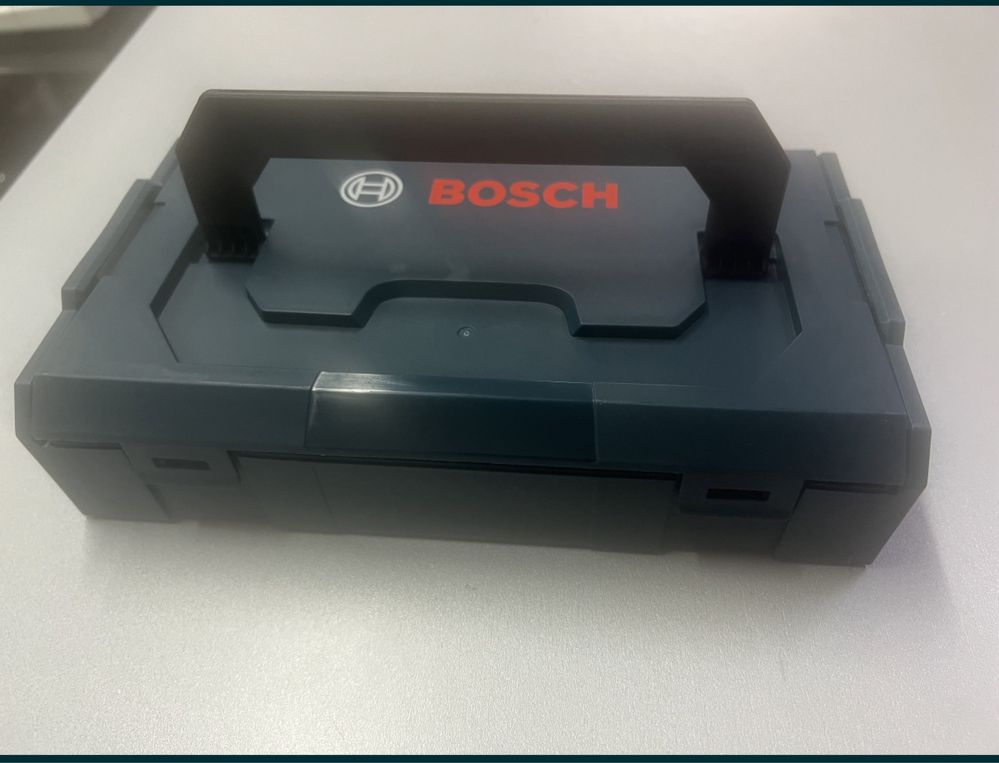 Викрутка Bosch GO 2 + набір  24 шт біт