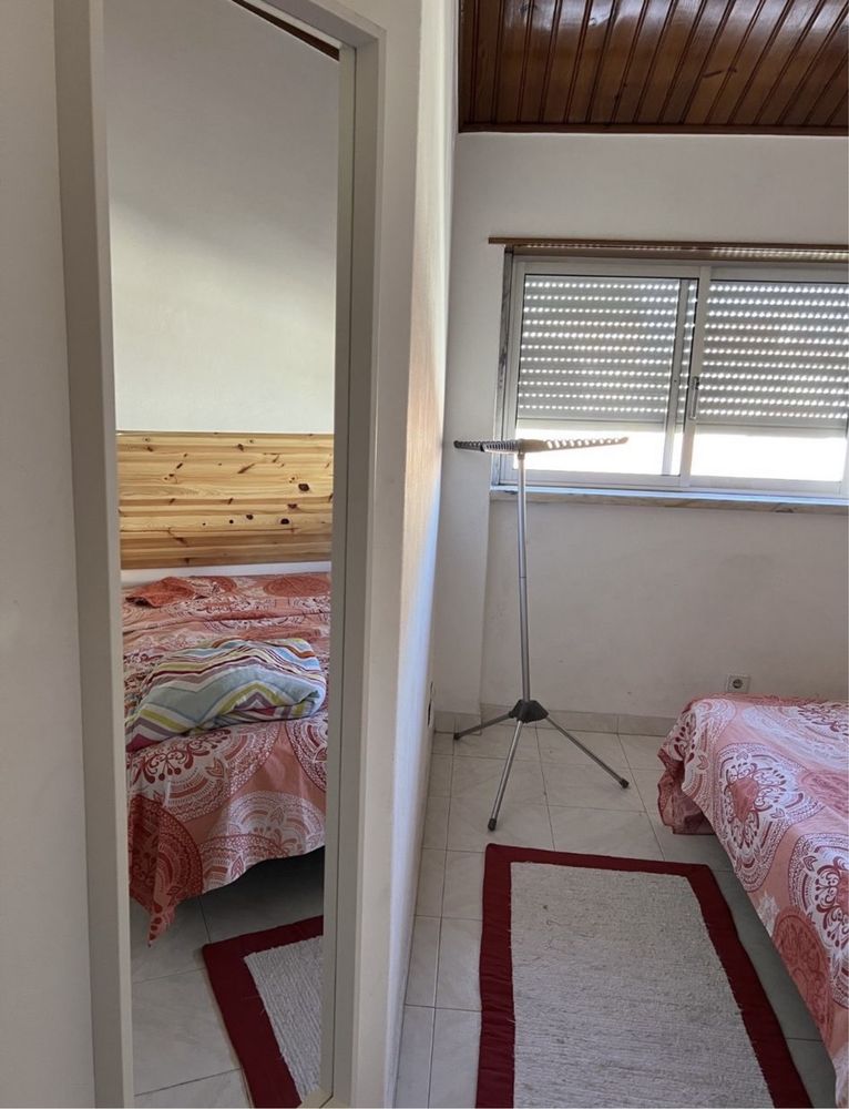 Quarto para arrendar em corroios