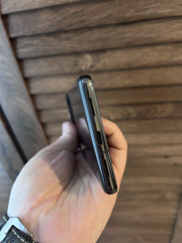 Pixel 7 pro, 128, onsidian, Neverlock, практично новий, 100% батарея
