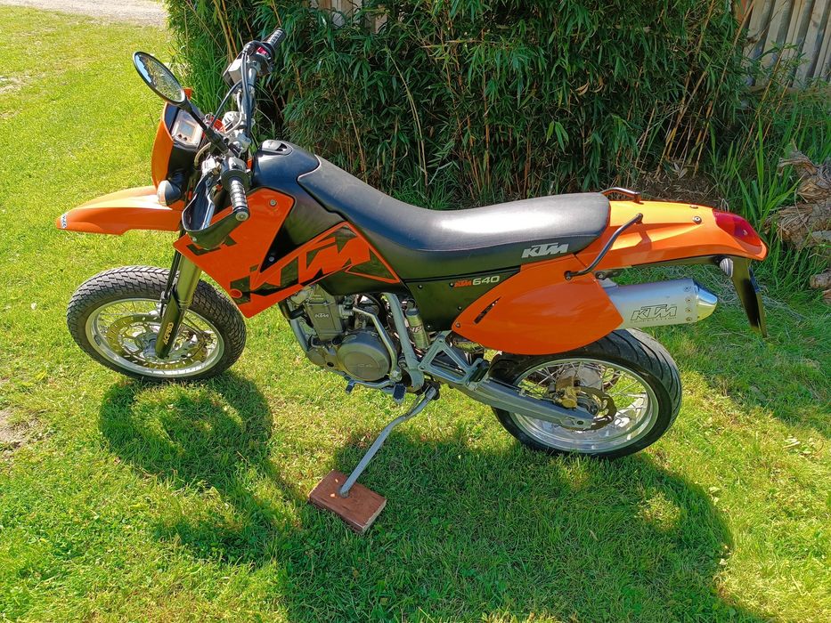 KTM LC4 640 supermoto