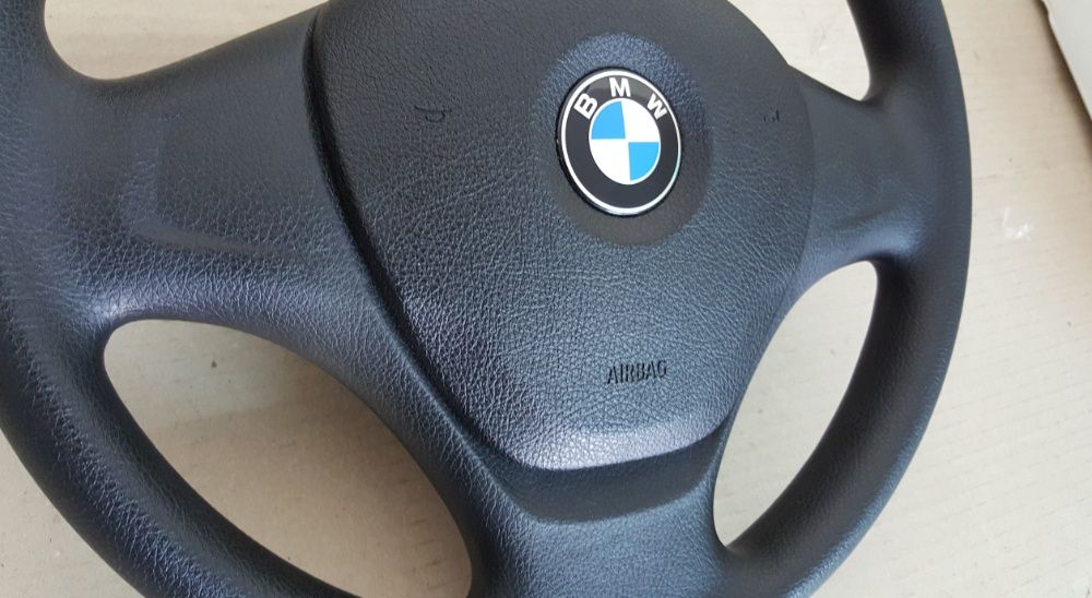 Volante base para BMW 116d, 118d, 120d, série 3 e outros (desde 2013)