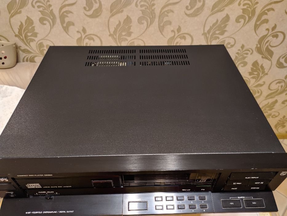 продам Philips CD960