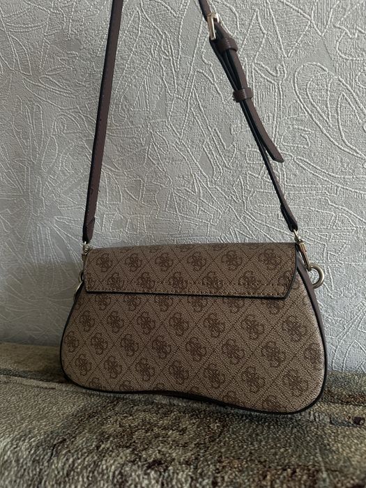 Сумка guess коричнева в хорошому стані