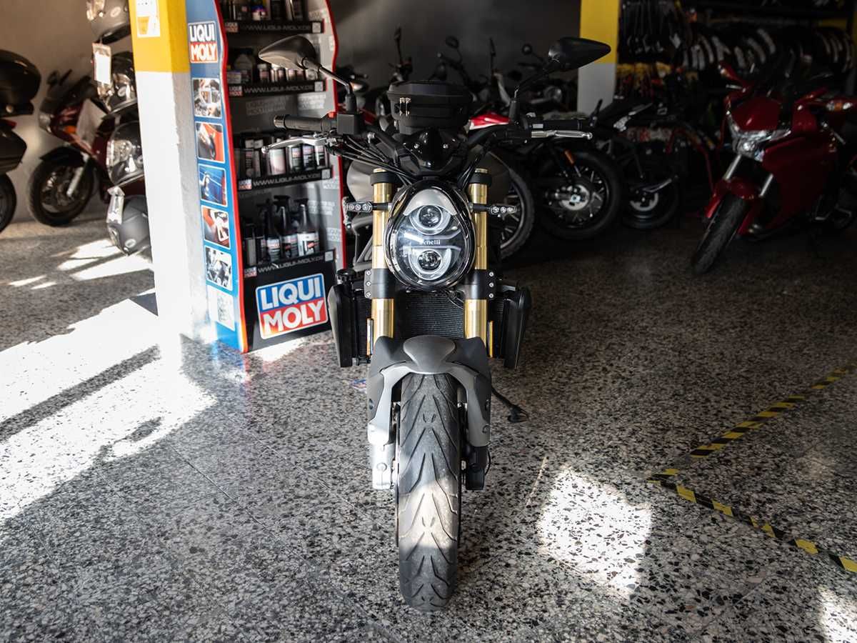 Benelli 752S em estado novo Ano 2024 com 3351 Kms e Extras