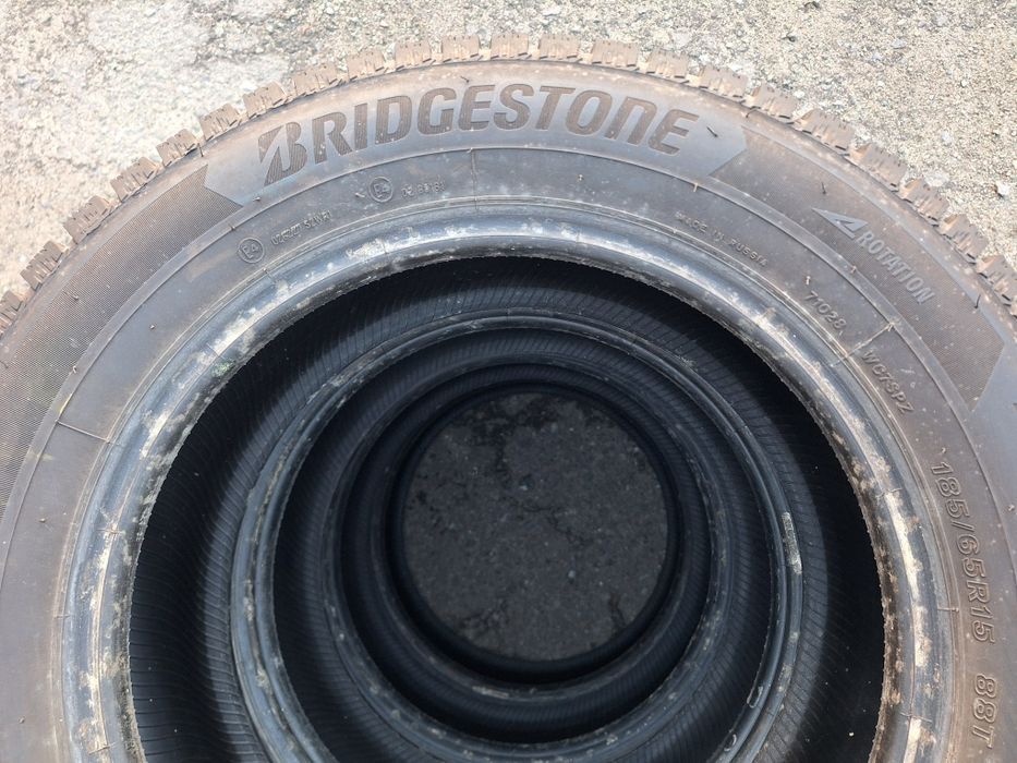 Продам зимову гуму 185/65R15"Bridgestone"