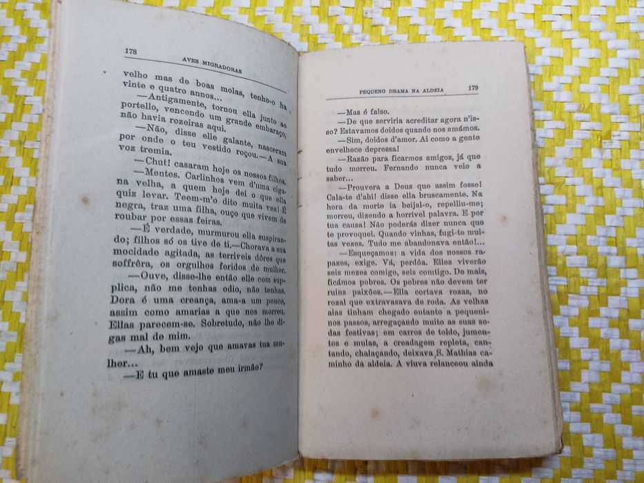 Aves Migradoras –
 Fialho D'Almeida