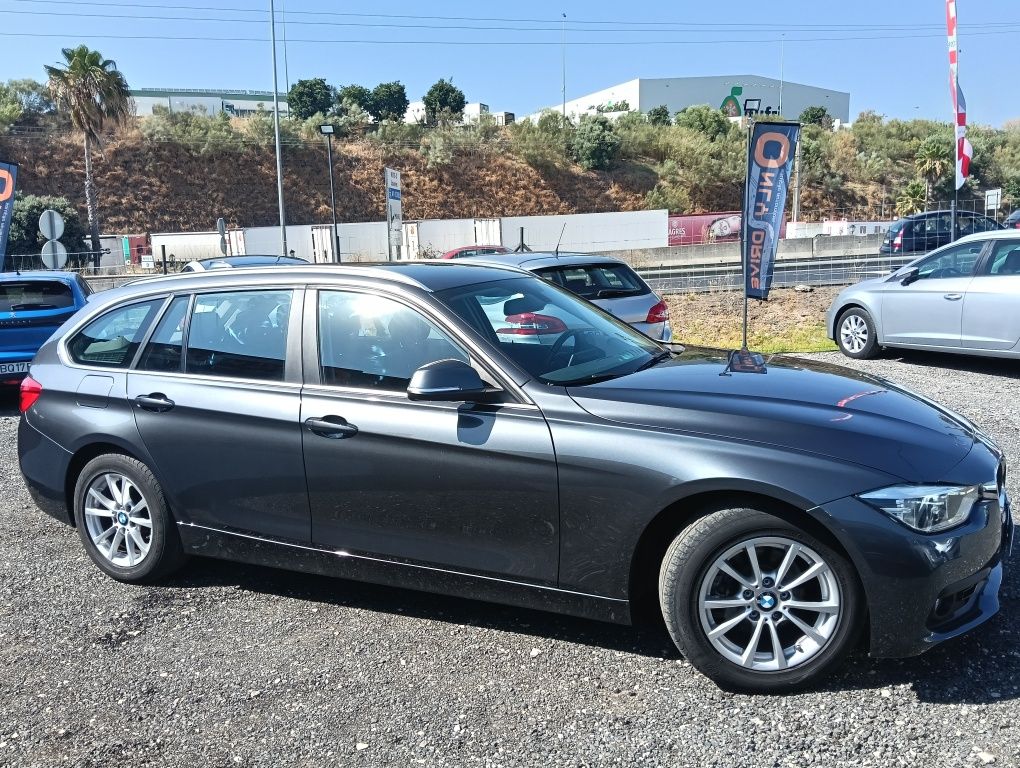BMW 318d Touring, Particular,  11/2017, Nacional CX Automática! 260€