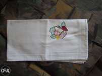 Napron de cozinha bordado 75 x 75