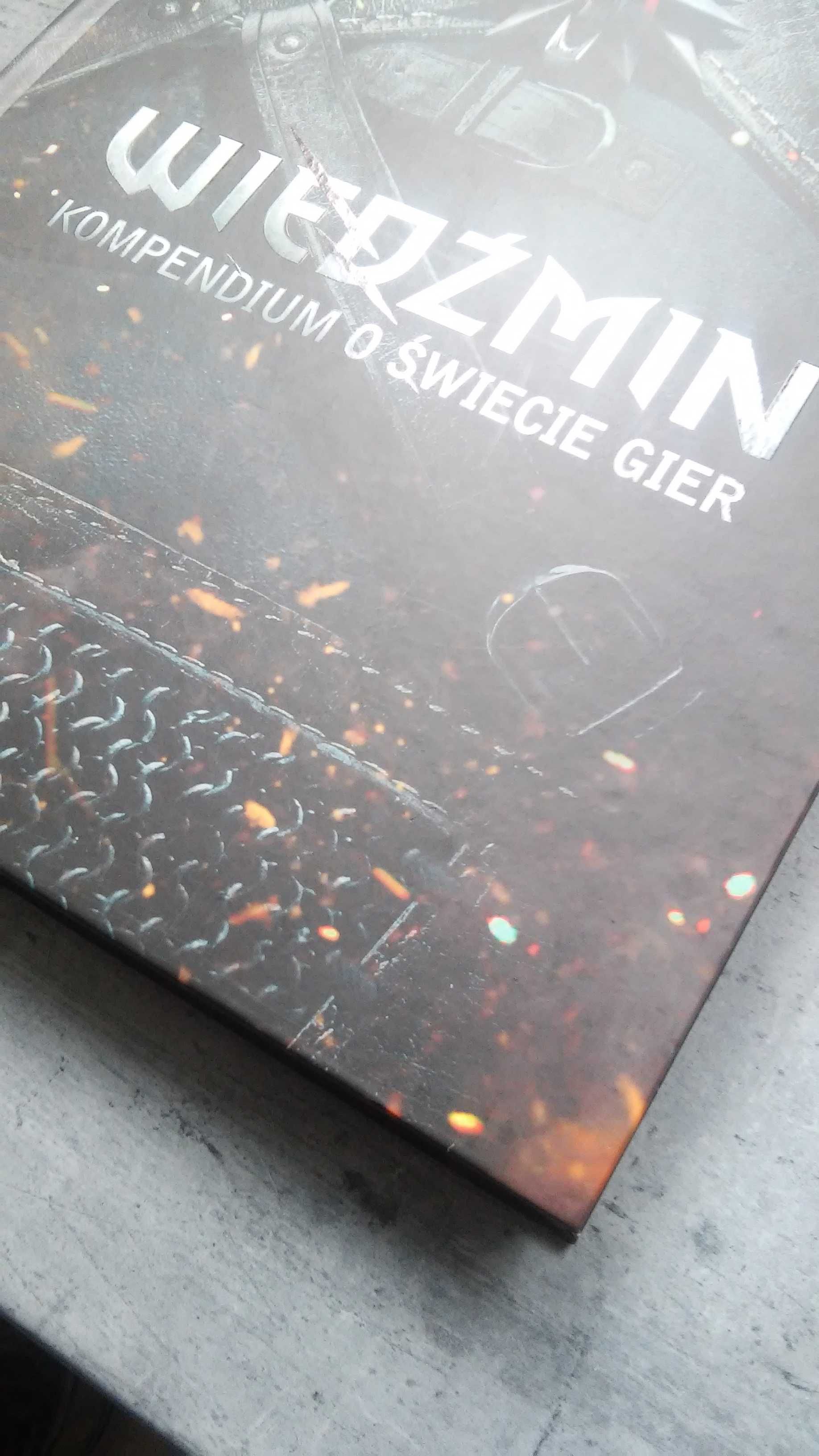 Wiedźmin kompendium o świecie gier.