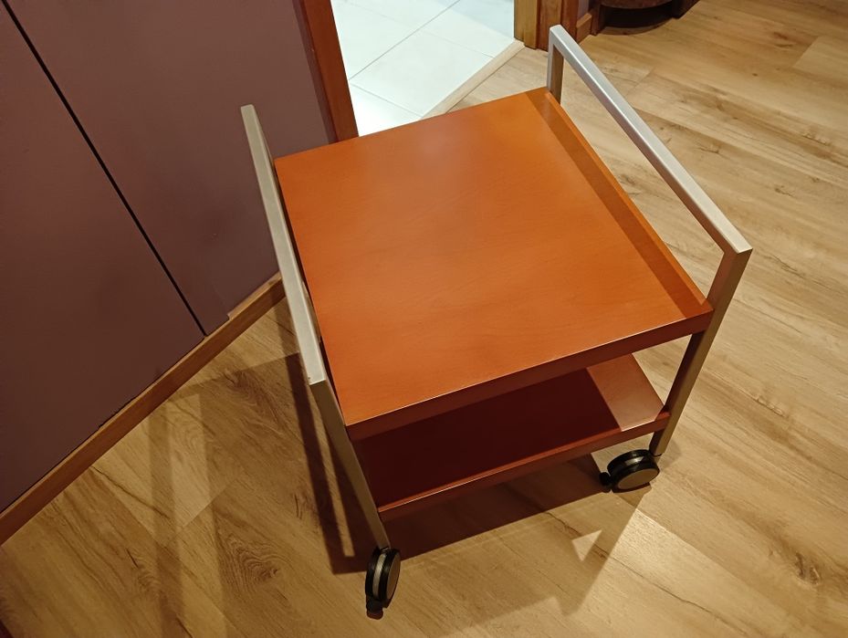 Carrinho garrafeira, ou para aparelhagem de som