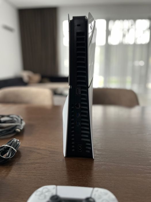 Playstation 5 Slim z napędem
