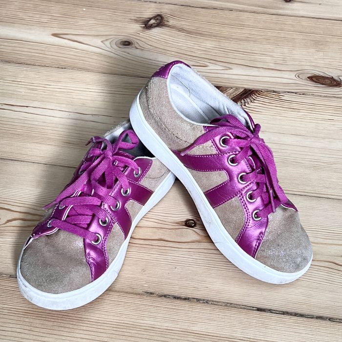 Buty dziewczęce UGG skórzane sneakersy Marcus Shimmer r. 33,5 21 cm