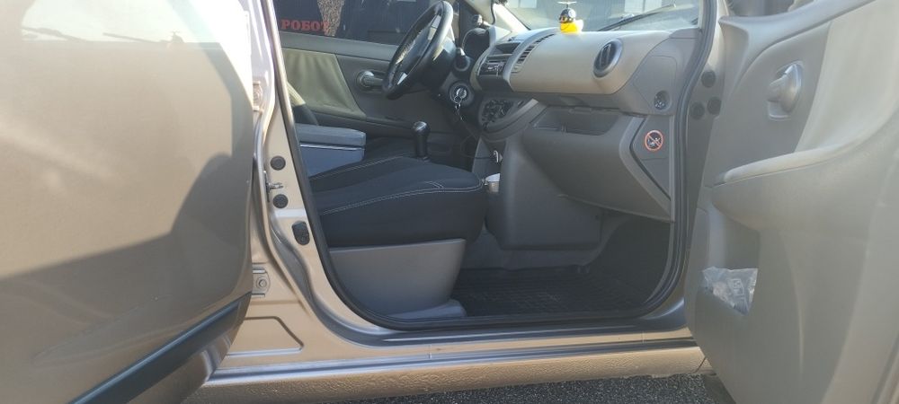 Продам автомобіль Nissan Note 2007 року