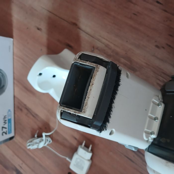 Пилосос ручний black&decker dustbuster pivot