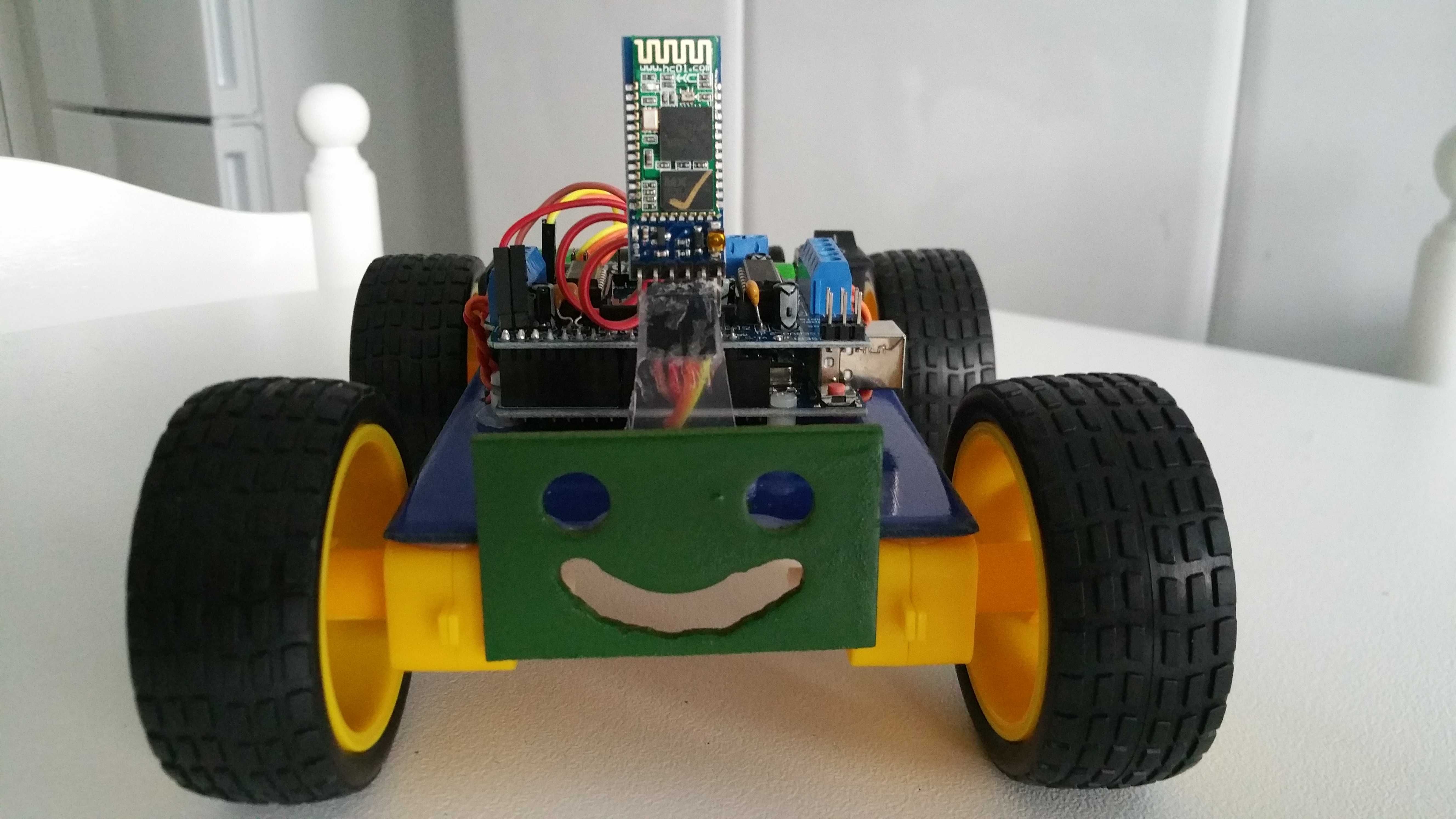 Carro Robot Arduino Educacional programado Control Bluetooth.