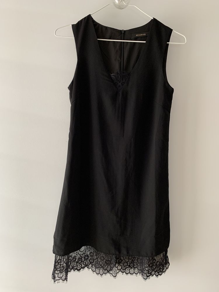 Czarna sukienka wykonczona koronką rozmiar 34