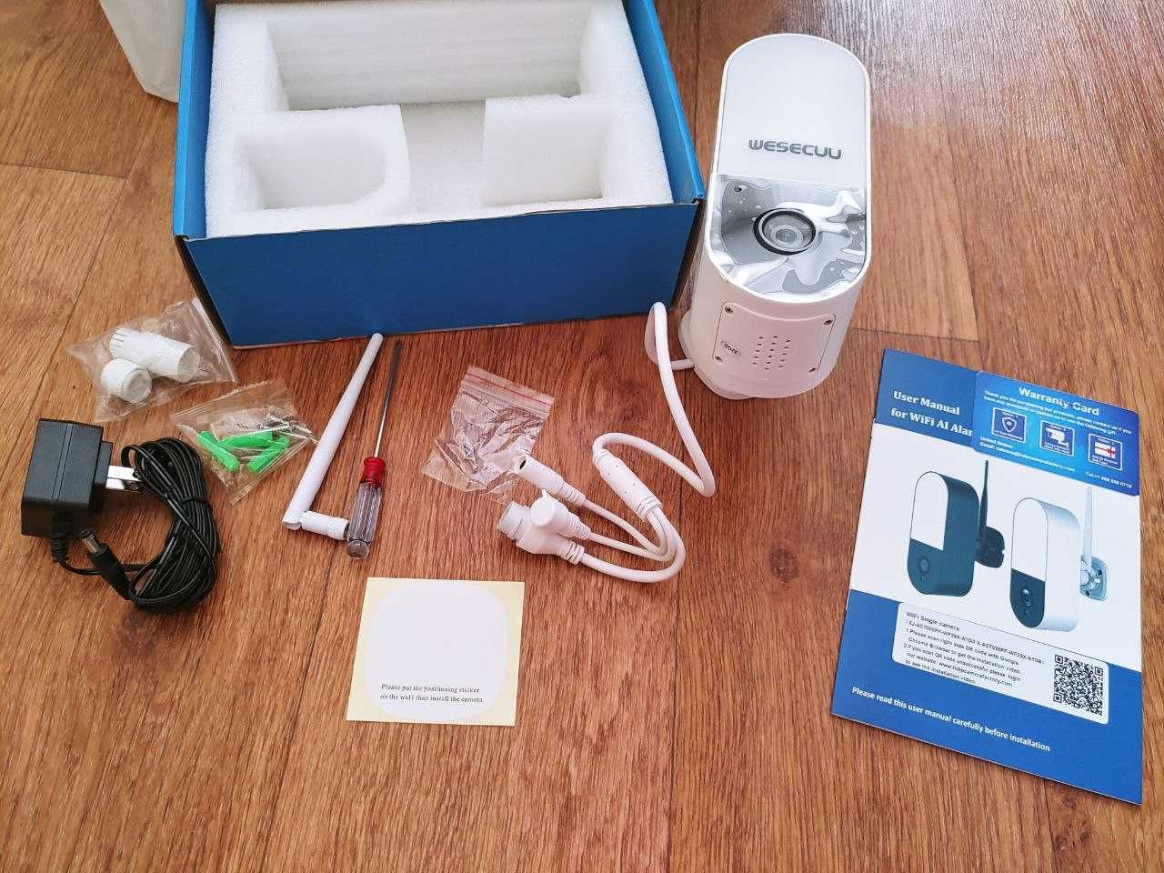 Камера видеонаблюдения с прожектором, FullHD c Wi-Fi