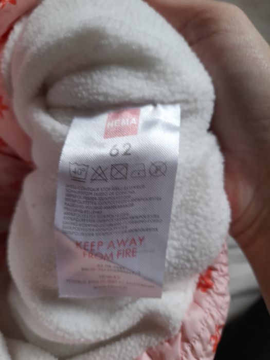 Безрукавка для дівчинки