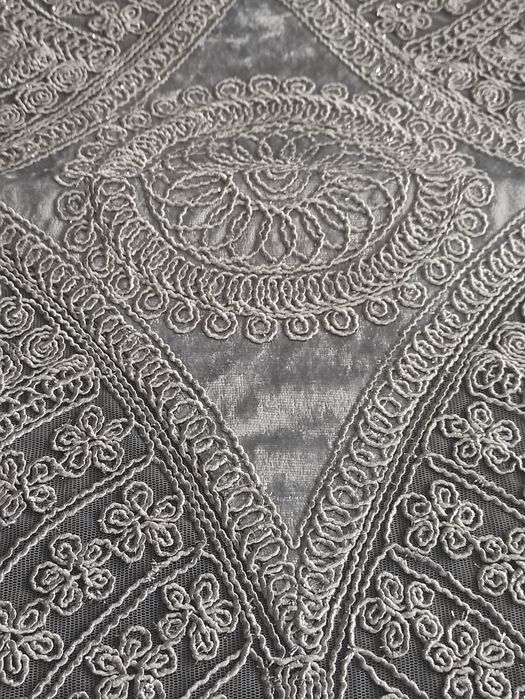 Elegancki bieżnik 140/44