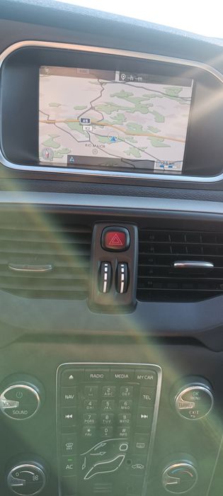 Volvo v40 1.6 D2 possibilidade de financiamento