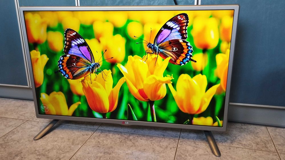 Smart телевизор LG 32" FullHD