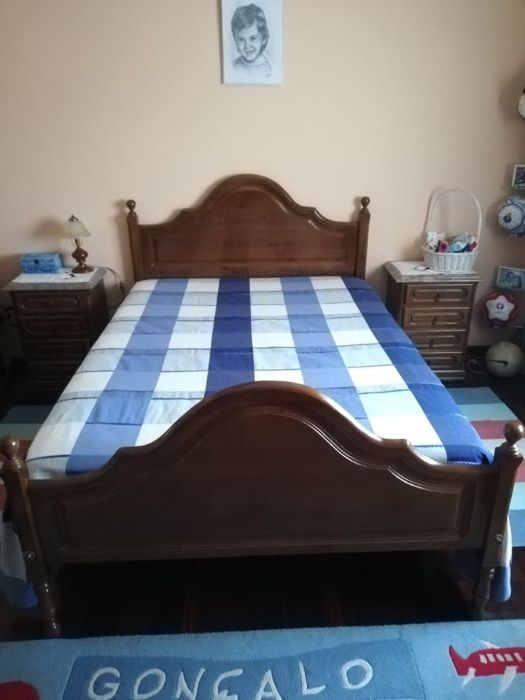 IMPERDÍVEL Mobília de quarto (casal) C/ oferta