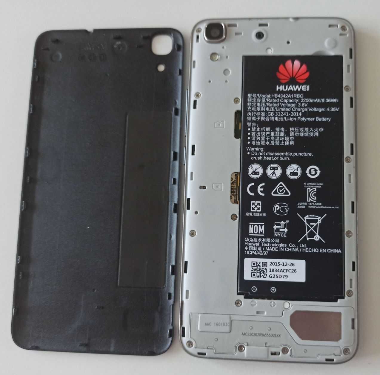 smartfon Huawei Y6 zestaw słuchawki szkło hartowane pudełko kabel