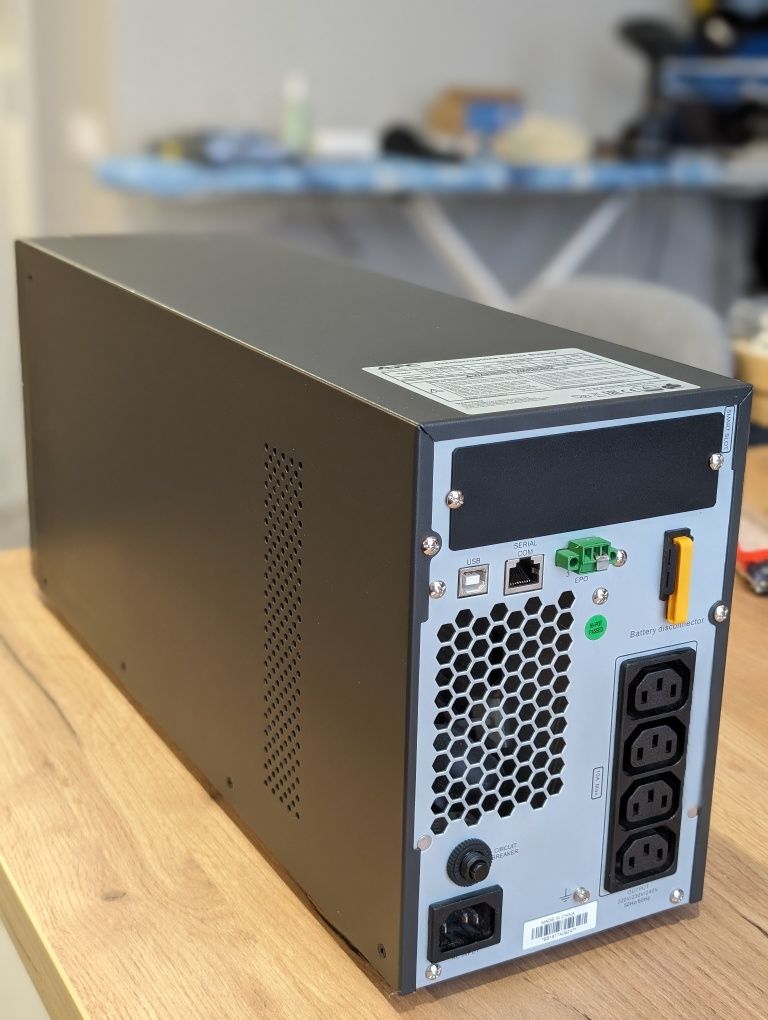 Дбж APC Smart-UPS rc SRC2KI 2-кВА