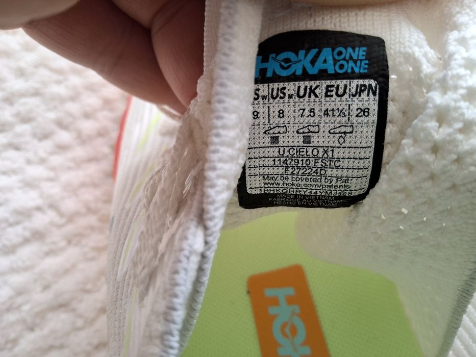 Hoka Cielo X1. Розмір 41. Устілка 26см до загину. Оригінал