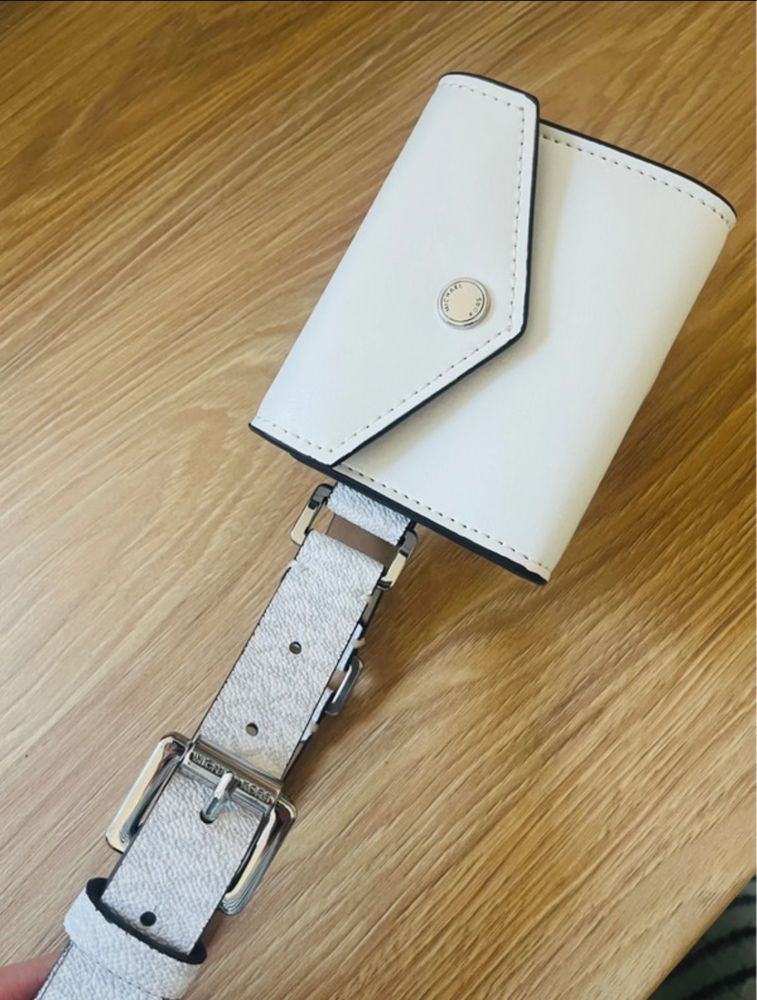 Pasek Michael Kors z nerkami saszetkami