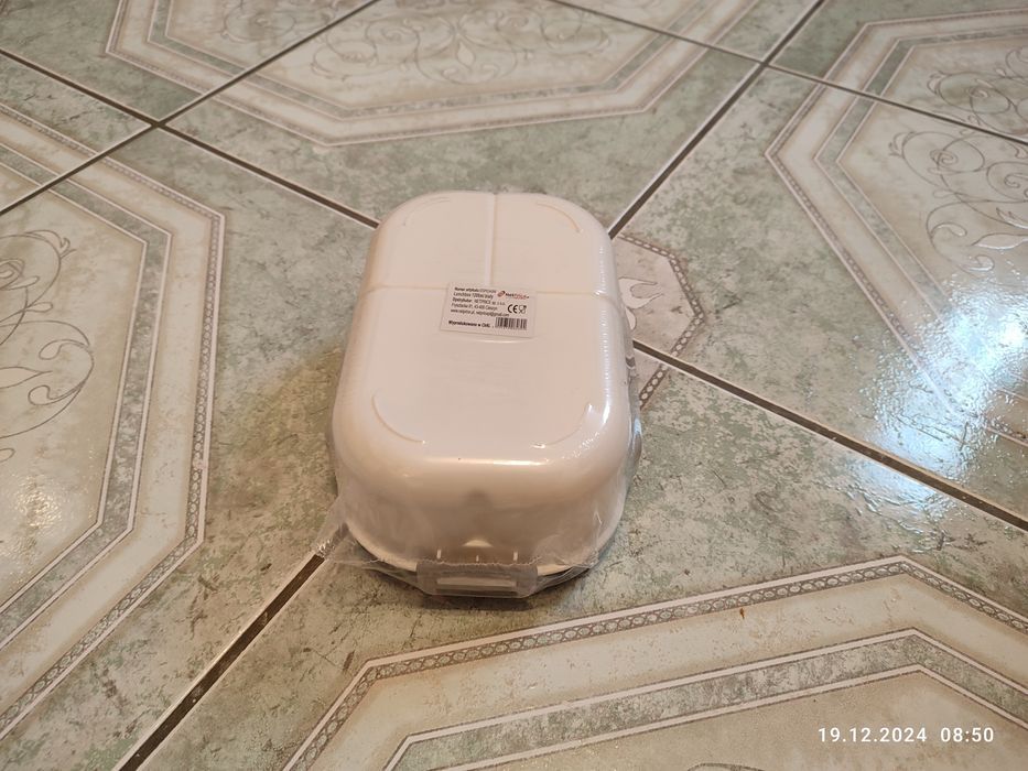 Nowa szara śniadaniówka lunch box pojemnik