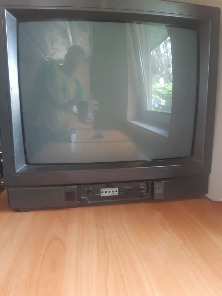 Телевизор Sanyo 51 см.