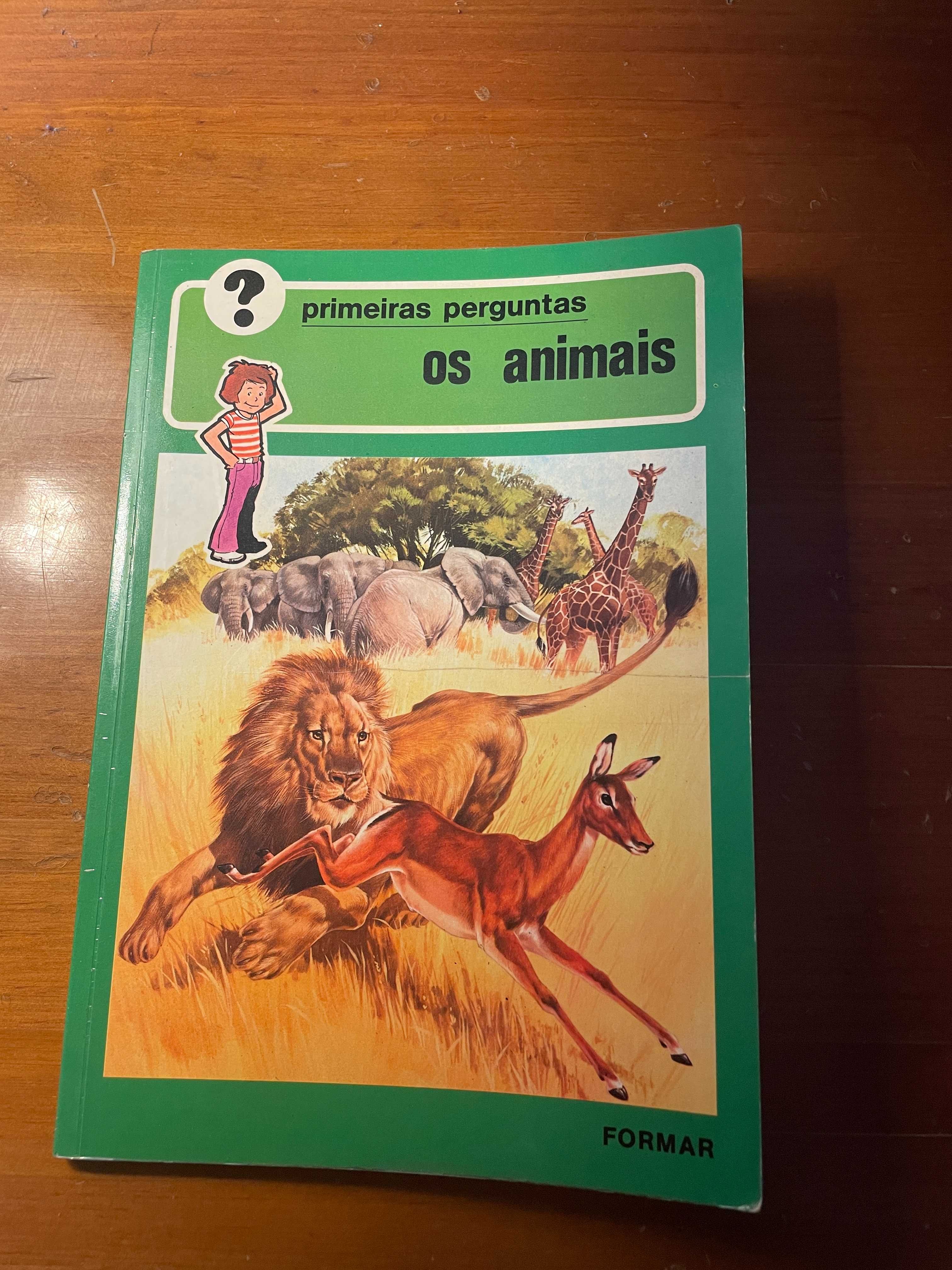 Vendo 10 livros da coleção “As primeiras perguntas”, em bom estado.