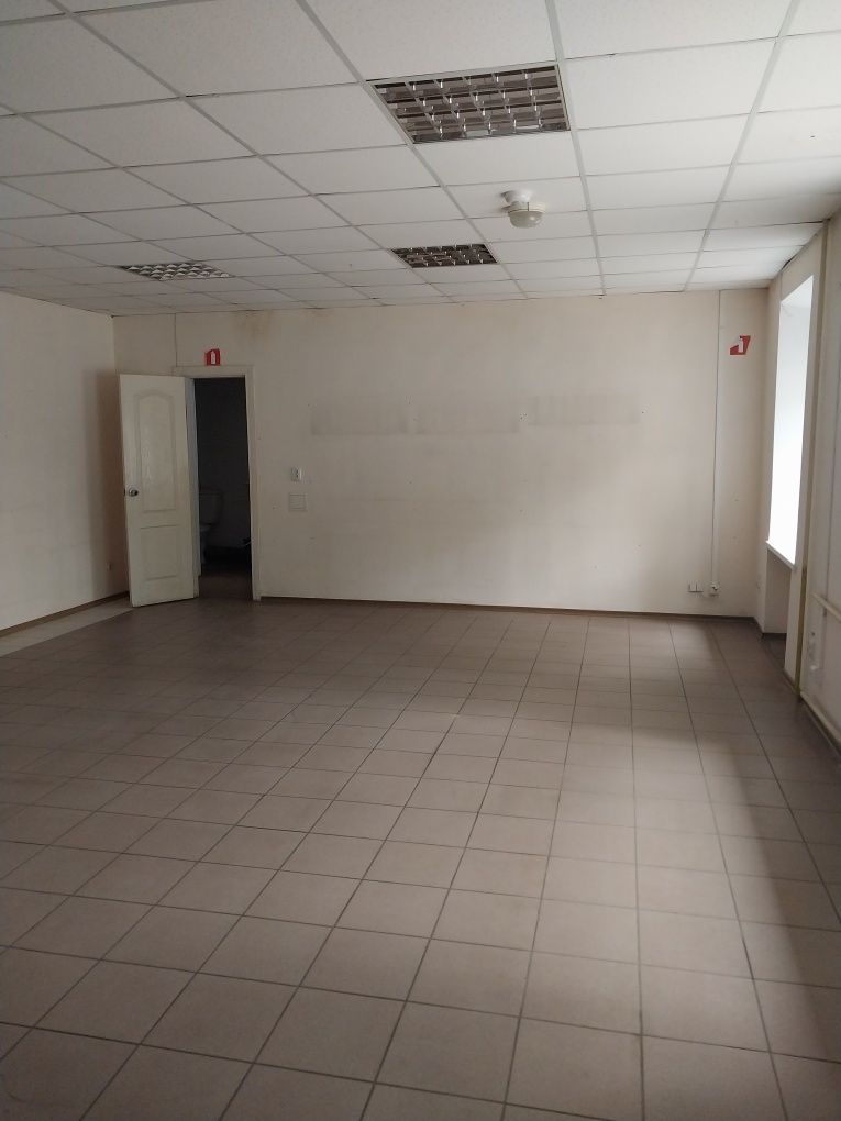 Продаж  приміщення, 40 кв.район центрального ринку.