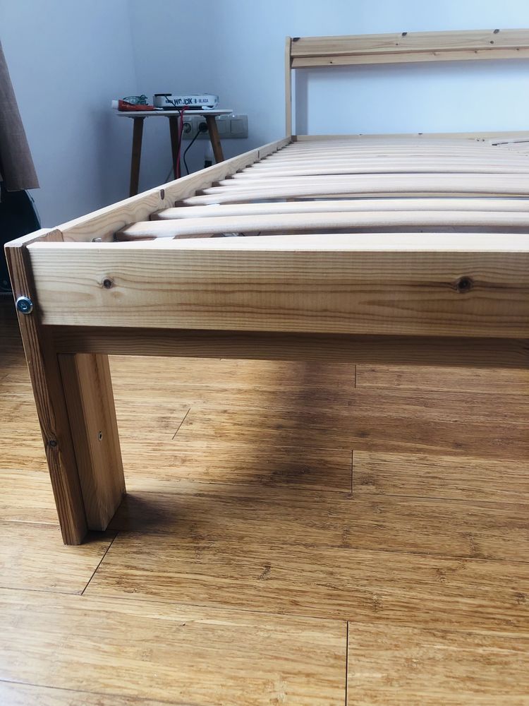 Rama łóżka 140x200, drewniana sosnowa Ikea