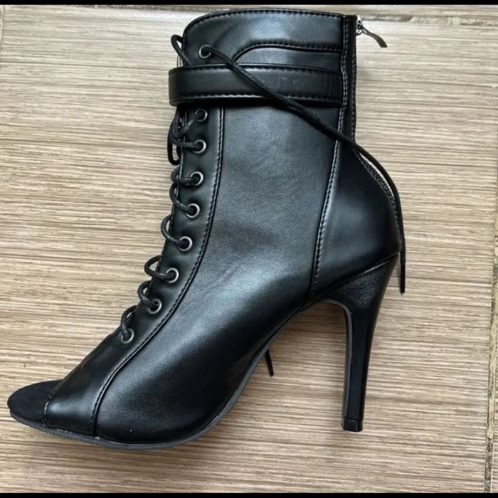 Матові туфлі Хай хілс з каблуком для танців High heels