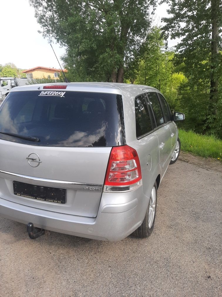 Opel Zafira Automat 1.9 cdti