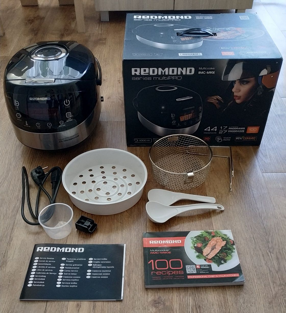 Multicooker REDMOND RMC-M90E