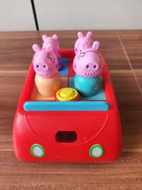 Samochód Peppa Pig,świeci, jeździ,gra i mówi,w języku angielskim.