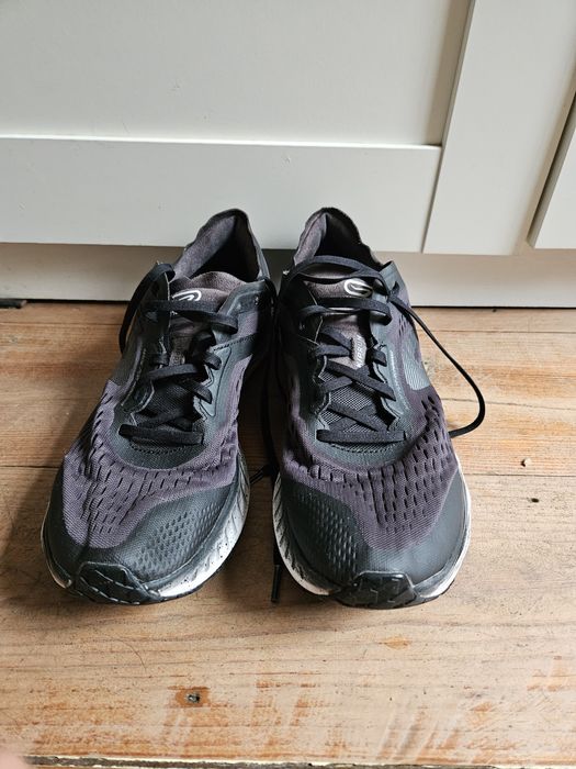 Ténis de corrida longa distância- Decathlon kiprun kslight