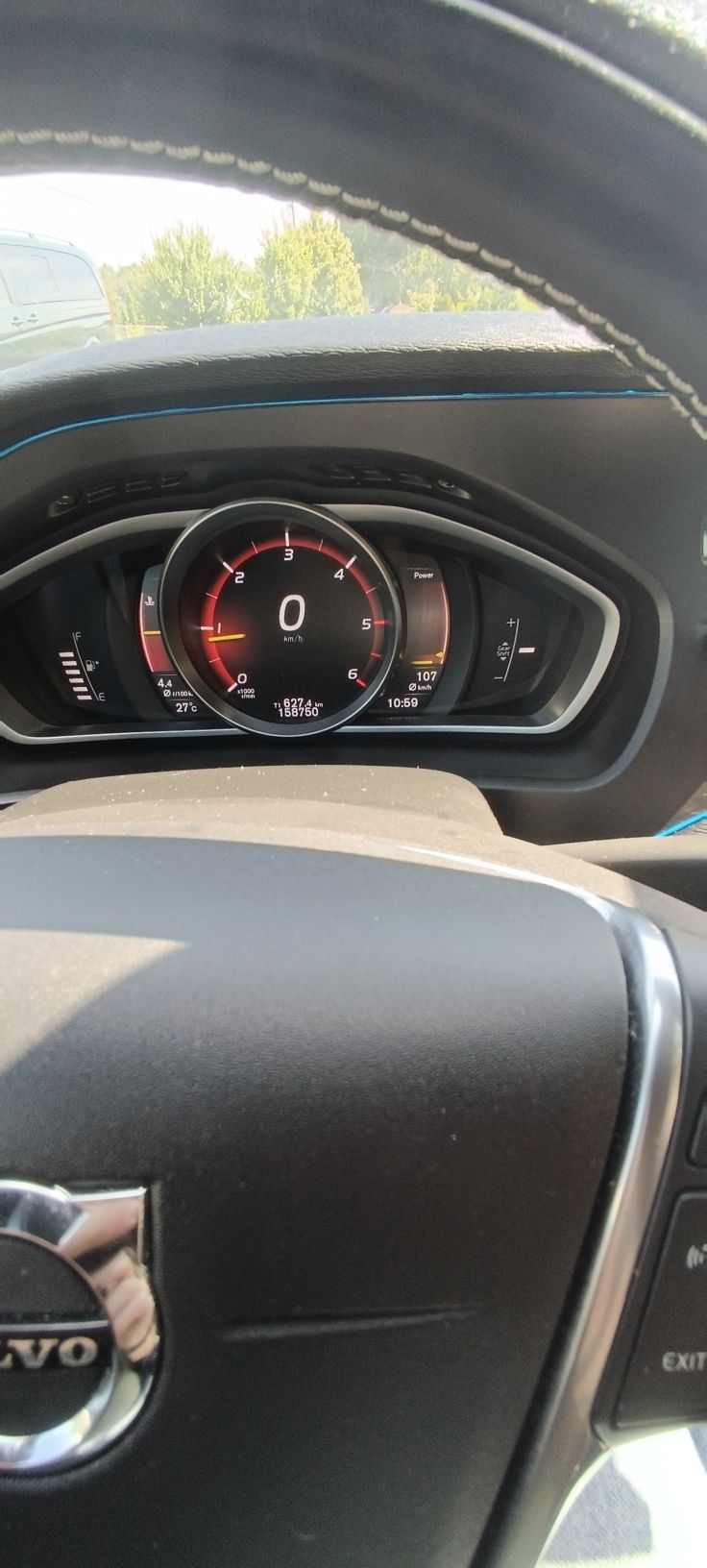 Volvo V40 D3 Momentem R Design