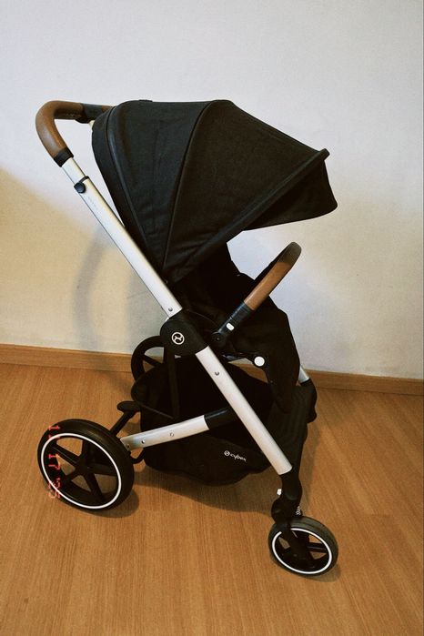 Carrinho Cybex Bailos S Lux com Ovo Cloud T i-Size