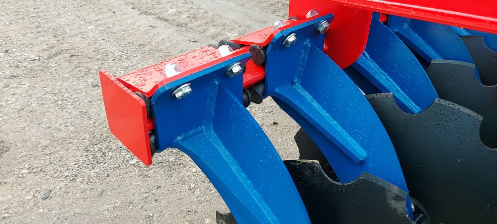 PROMO Brona talerzowa ścierniskowa ciężka na pełnej ramie talerz fi560