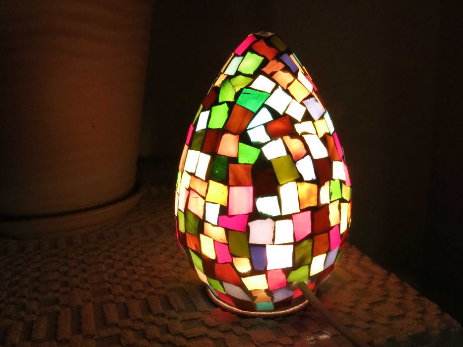 Світильник сувенірний з приємним теплим приглушеним світлом