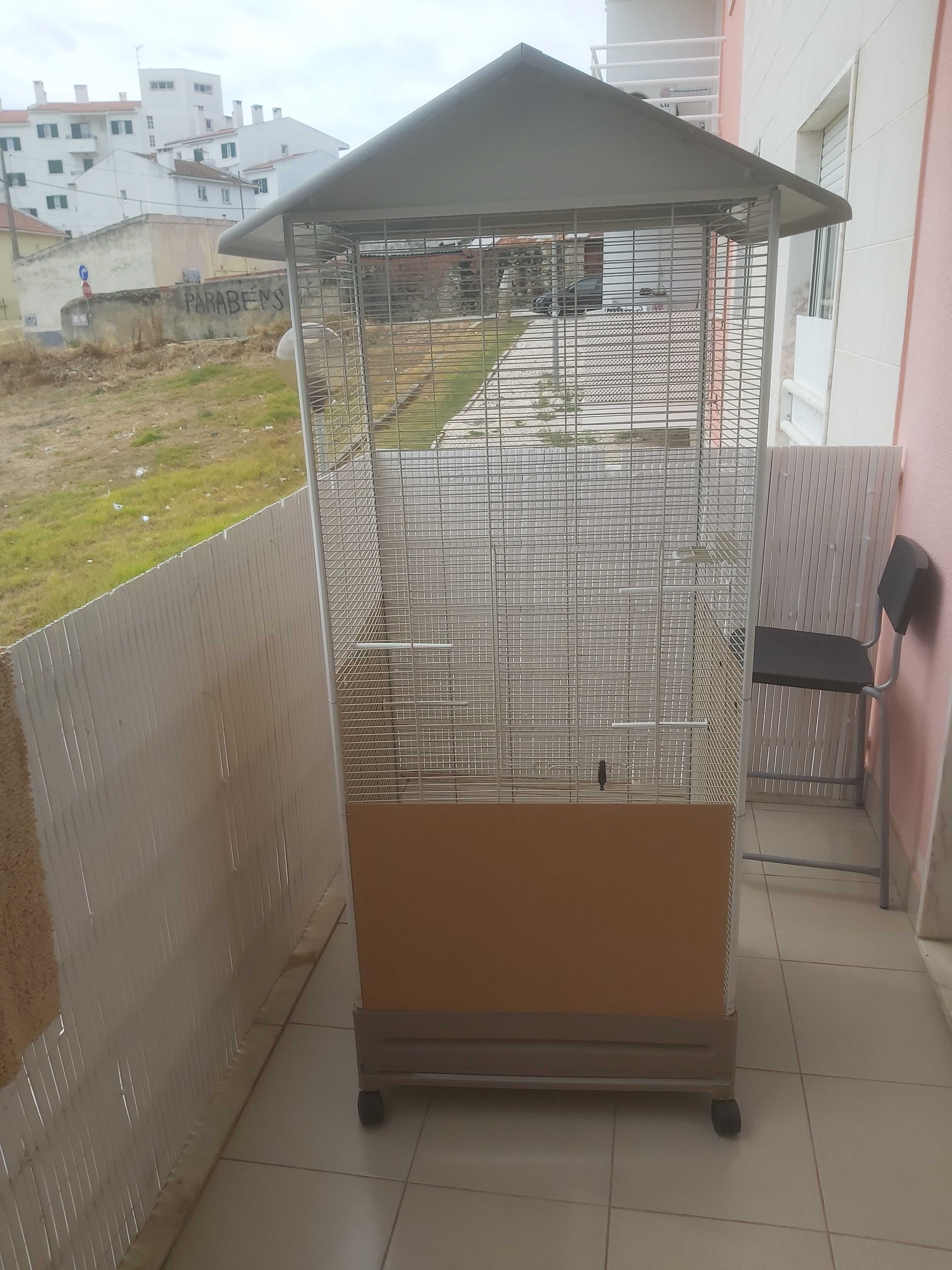 Viveiro para pássaros praticamente novo