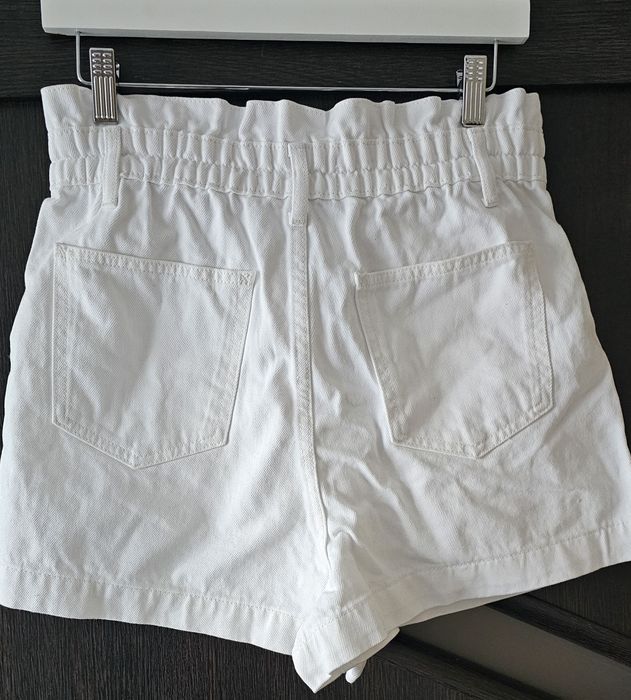 03  wyprzedaż Reserved Białe spodenki szorty damskie r.38