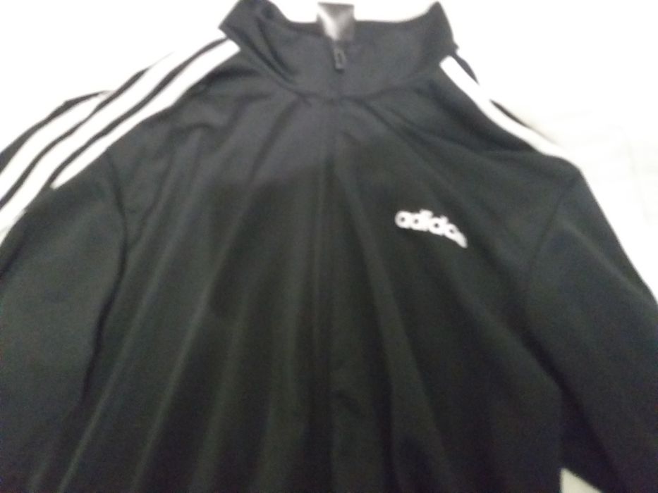 Casacos e sweatshirt de marca ( adidas e puma)