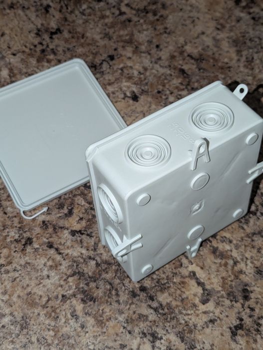 Монтажная коробка Копос